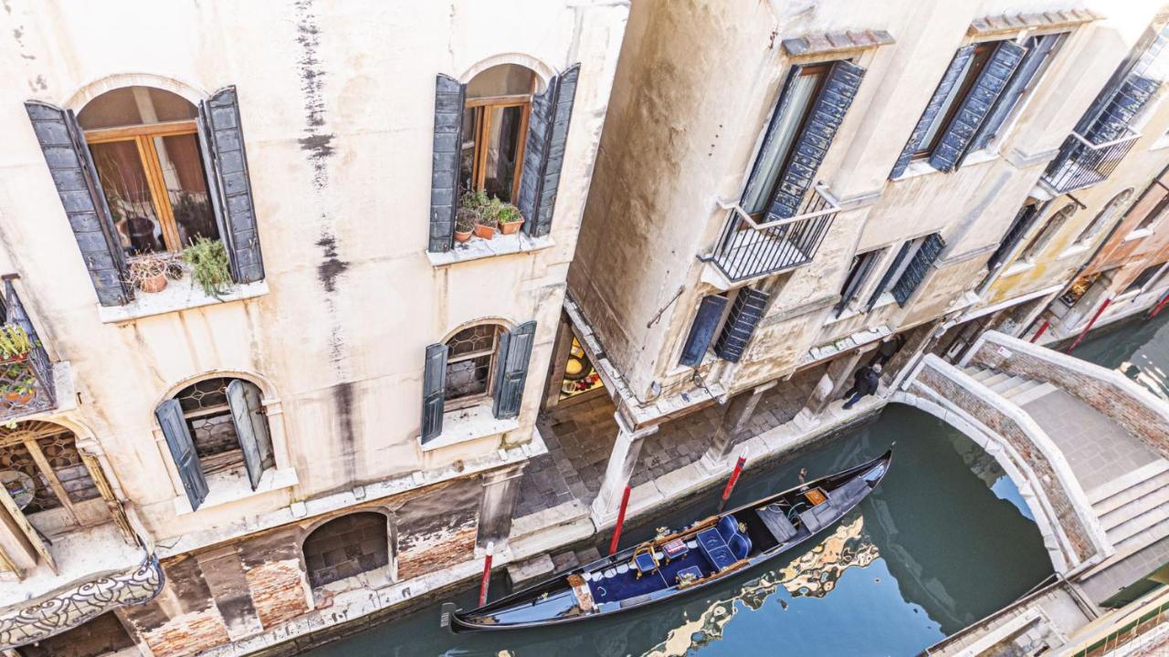 Ca' Emma San Marco - Canal View Venice Ngoại thất bức ảnh